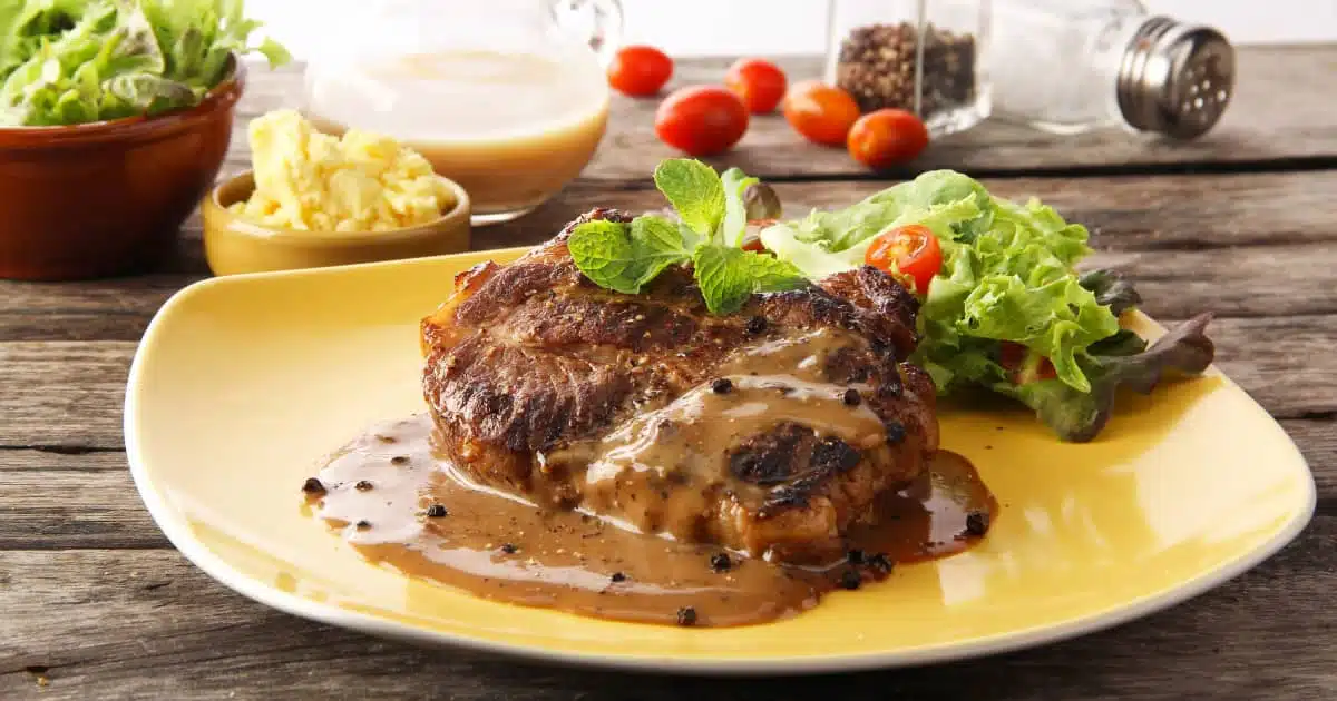 Cuisiner le pavé au poivre astuces et recettes pour un plat gourmet