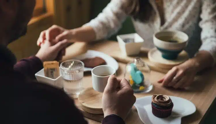 Quelle est la différence entre un restaurant qui marche et un restaurant qui tâtonne ?